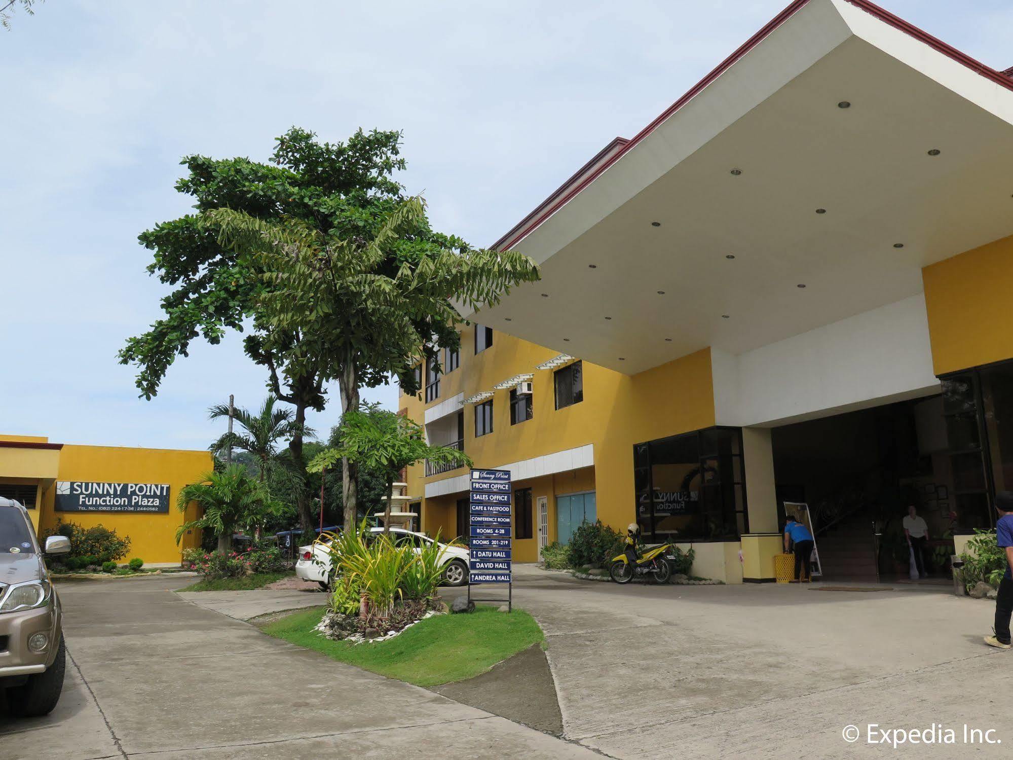 Oyo 197 Sunny Point Hotel Davao City Extérieur photo