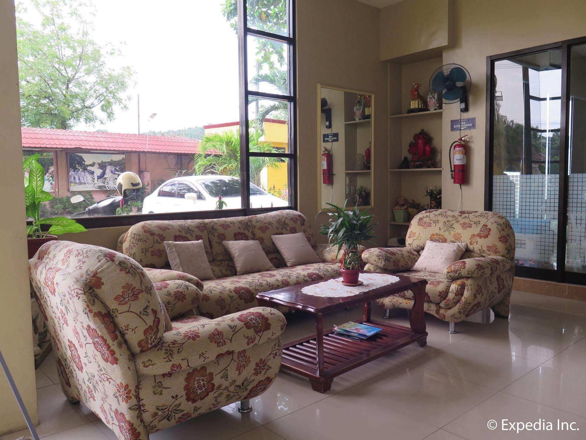 Oyo 197 Sunny Point Hotel Davao City Extérieur photo