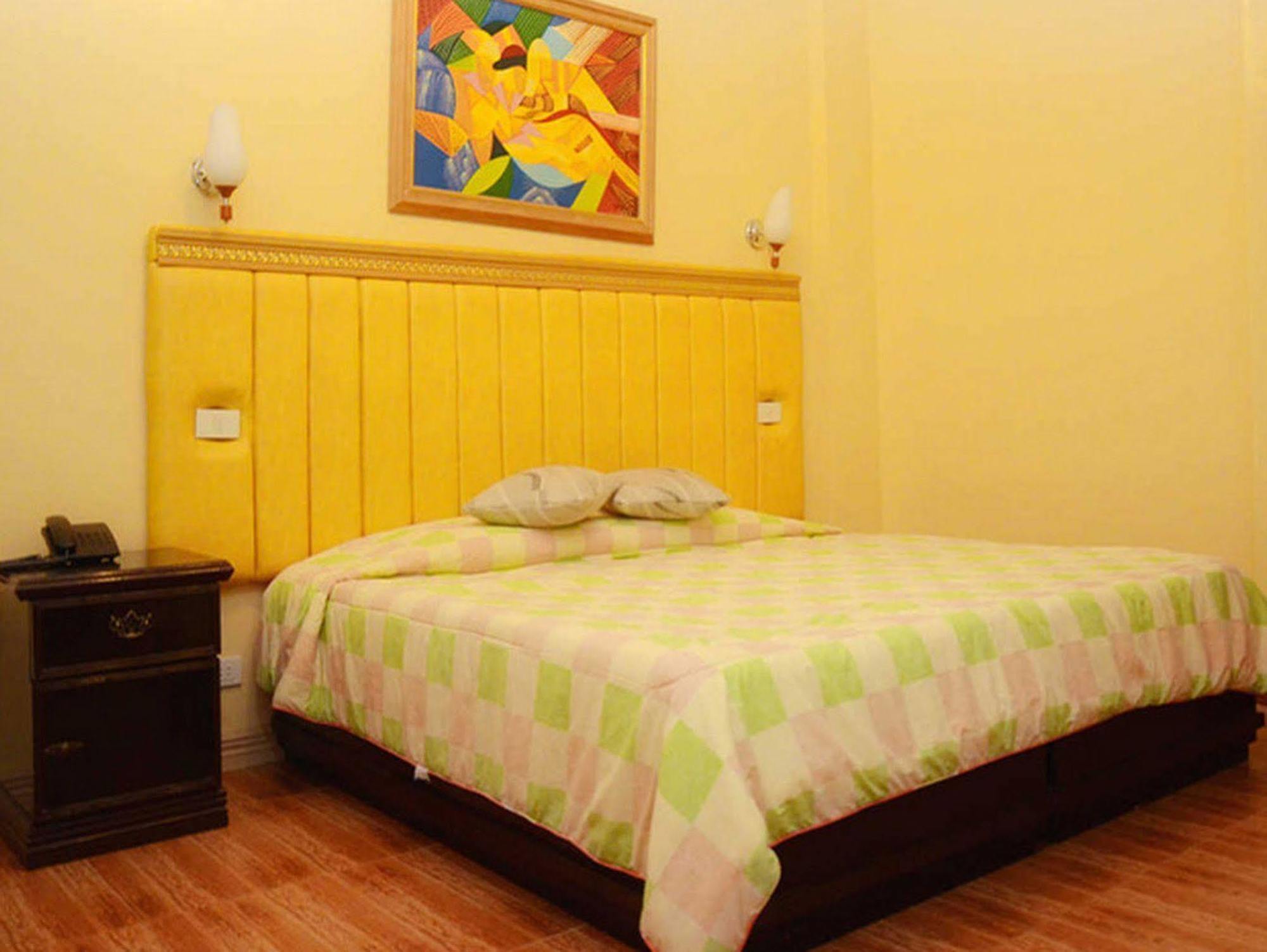 Oyo 197 Sunny Point Hotel Davao City Extérieur photo