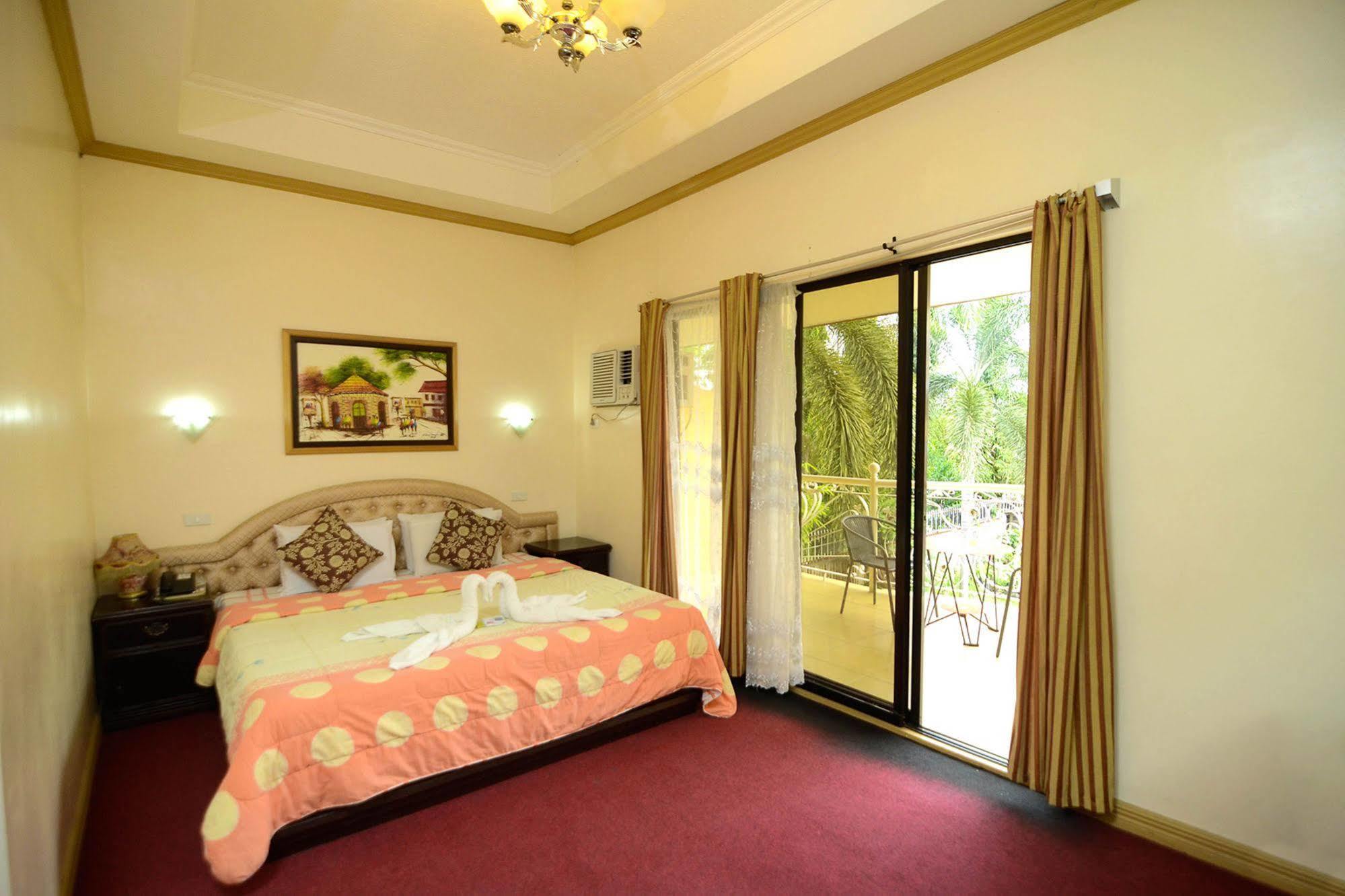 Oyo 197 Sunny Point Hotel Davao City Extérieur photo