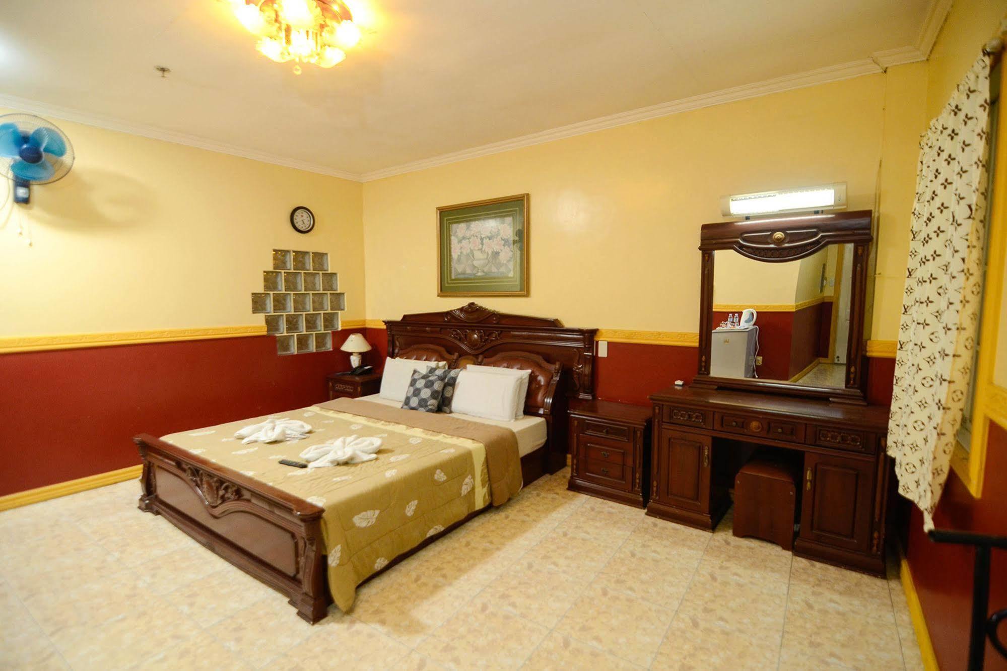 Oyo 197 Sunny Point Hotel Davao City Extérieur photo